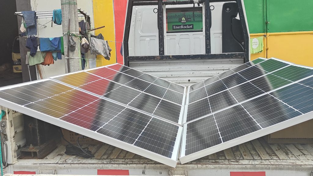 lampu tenaga surya